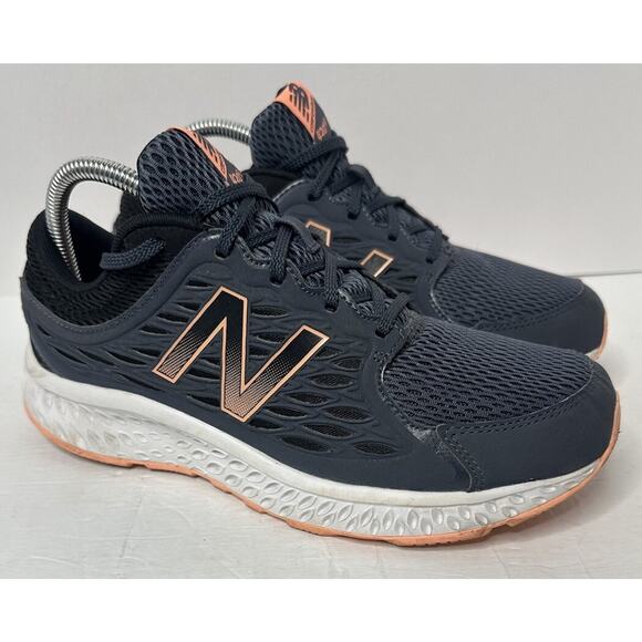 Size 9 - New Balance 420 Black - W420LG3 - Picture 2 of 7